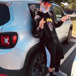 Meet your Posher, Riley